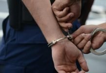 Tânăr de 16 ani, reținut după ce a agresat un elev pentru 50 de lei