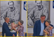 Emoții și lacrimi la Primăria Târgu Jiu. Pensionată după peste 28 de ani de activitate